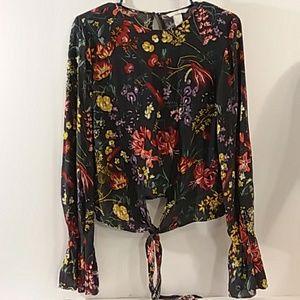 H&M  BLACK FLORAL BLOUSE WITH FRONT TIE